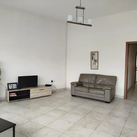 Apartament Sea View 4br Msida Sleeps 8 Ta Xbiex