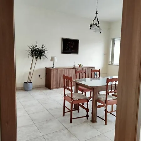 Sea View 4br Msida Sleeps 8 *