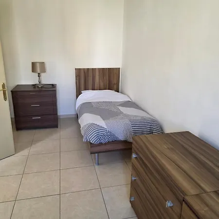 Daire Sea View 4br Msida Sleeps 8 Ta Xbiex