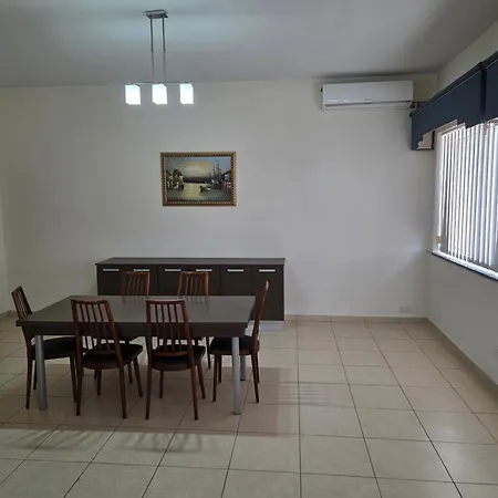 Sea View 4br Msida Sleeps 8 * Ta Xbiex