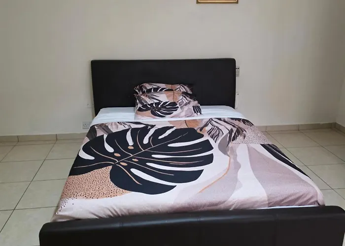 Sea View 4br Msida Sleeps 8 Apartment *