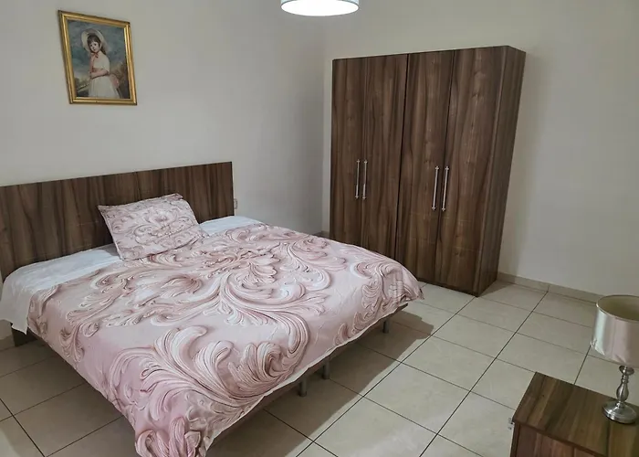 Sea View 4br Msida Sleeps 8 * Ta Xbiex