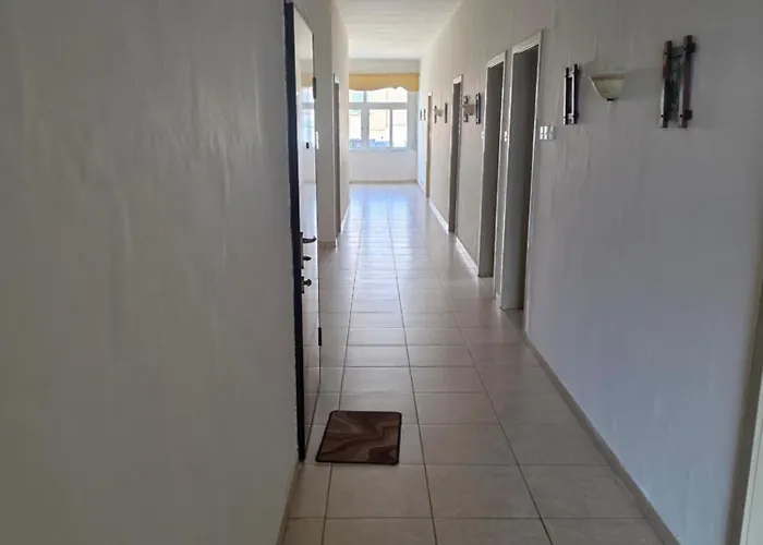 Sea View 4br Msida Sleeps 8 Ta Xbiex