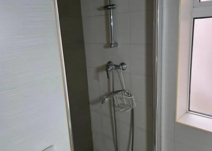 Sea View 4br Msida Sleeps 8 *