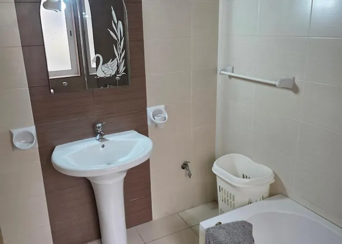 Sea View 4br Msida Sleeps 8 Ta Xbiex