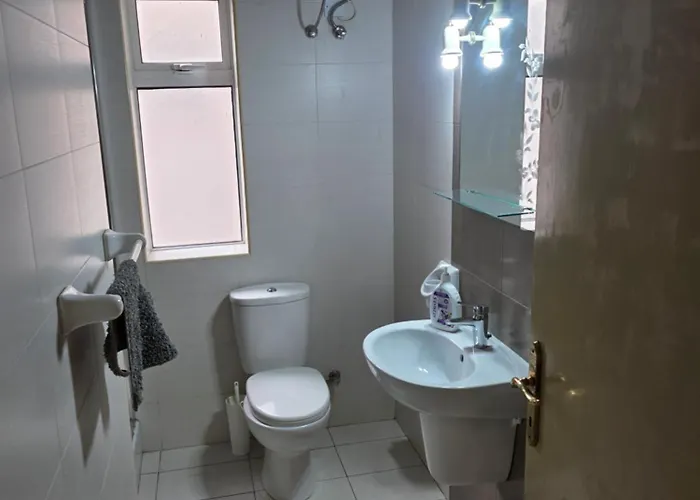 Sea View 4br Msida Sleeps 8 *