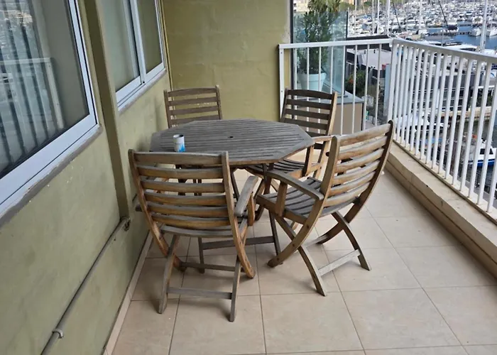 Sea View 4br Msida Sleeps 8 Appartement Ta Xbiex